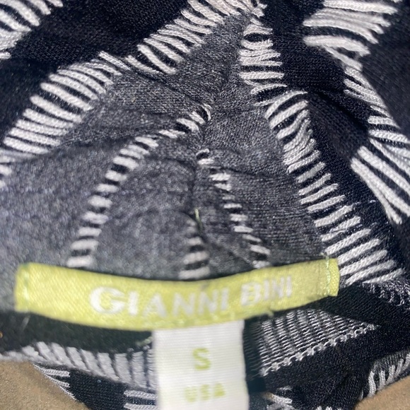 Gianni Bini open lightweight cardigan size small - Picture 14 of 15